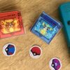 Pin's cartouche game boy Pokémon bleu et rouge
