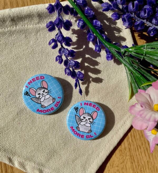 Badge rond More BL - Hors collection